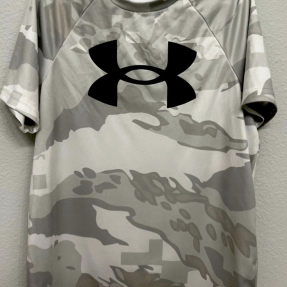 Under Armour Heatgear Boys' Big Logo 2PCS Tees Lot Size YXL Used Excellent - Picture 4 of 6